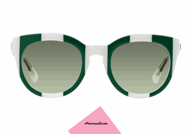 Occhiale da sole Dolce&Gabbana DG4249 col.30268E dalla semplice forma arrotondata. Occhiale in celluloide a righe bianco e verde con lenti in verde sfumato. Accessorio che evoca a epoche passate ma stilizzato in chiave moderna. Logo in oro DG sulle aste. 