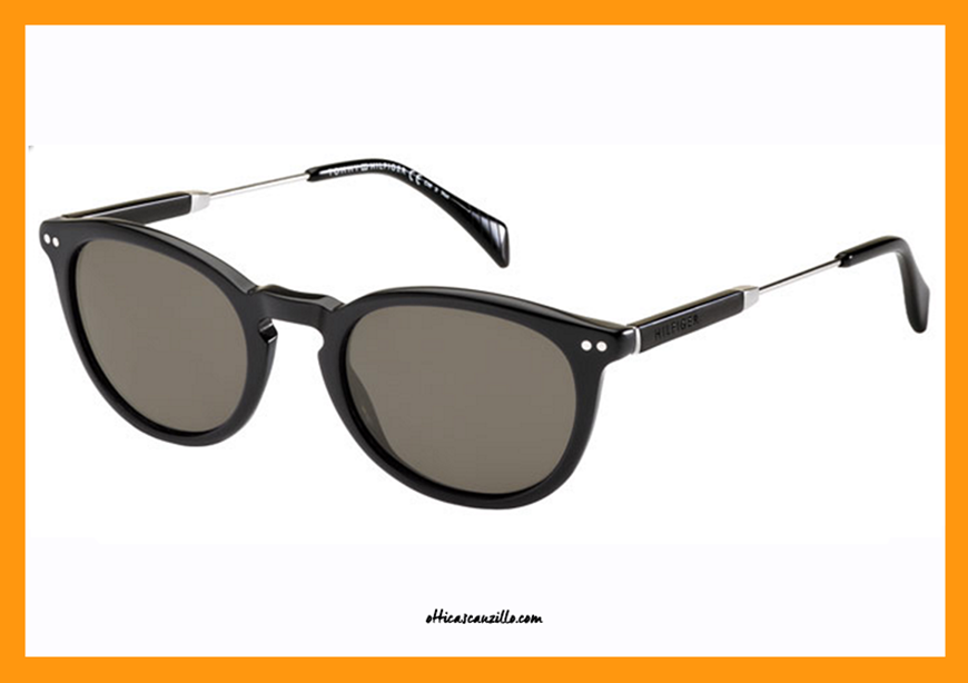 Sunglasses Tommy Hilfiger TH 1198S col. 7P070 in total black. Unisex accessory Tommy Hilfiger in glossy black celluloid with dark brown lenses and full silver metal rods. Do not miss this sunglasses Tommy Hilfiger in 1198, buy it now!