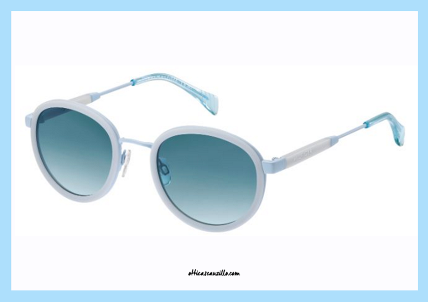 Sunglasses Tommy Hilfiger TH 1307S col. Z4L08 in heavenly blue. Glasses in blue metal with light blue shades of metal play, celluloid and terminals. Give yourself a perfect accessory for this summer, buy this sunglasses Tommy Hilfiger 1307. Female Accessory latest collection of sunglasses Tommy Hilfiger, perfect for those who want to be trendy.