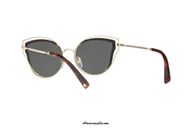 Sunglasses Valentino VA2015 col. 300387. Valentino sunglasses with gold metal frame and smoke lenses with pink contour. The great attention to detail can be seen on the havana celluloid rod ends with applied studs. Shock them all, buy now your new sunglasses Valentino VA2015 gold.