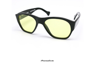 Saturnino Eyewear Hot col. 1 black sunglasses. Sunglasses with a unique and personal style suitable for those who want to dictate fashion instead of following it. Shiny black celluloid frame with yellow lenses. Buy online this Saturnino Eyewear Hot col. 1 black sunglasses.