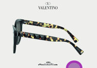 Acquisto online su otticascauzillo.com il tuo nuovo occhiale da sole tondo in acetato STUD Valentino VA 4083 col. 019 giallo havana / grigio.