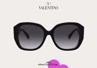 Acquista online su otticascauzillo.com il tuo nuovo occhiale da sole squadrato in acetato VLOGO SIGNATURE Valentino VA 4079 col. 018 nero