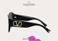 Acquista online su otticascauzillo.com il tuo nuovo occhiale da sole squadrato in acetato VLOGO SIGNATURE Valentino VA 4079 col. 018 nero