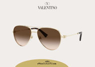 Acquista online su otticascauzillo.com il tuo nuovo occhiale da sole aviator in metallo con STUD Valentino VA 2034 col. 232 oro