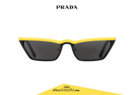Acquista online su otticascauzillo.com il tuo nuovo occhiale da sole rettangolare stretto acetato PRADA SPR 19U col. nero + girasole