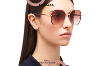 Acquista online su otticascauzillo.com il tuo nuovo occhiale da sole squadrato metallo oversize PRADA SPR 52W col. mosto + oro