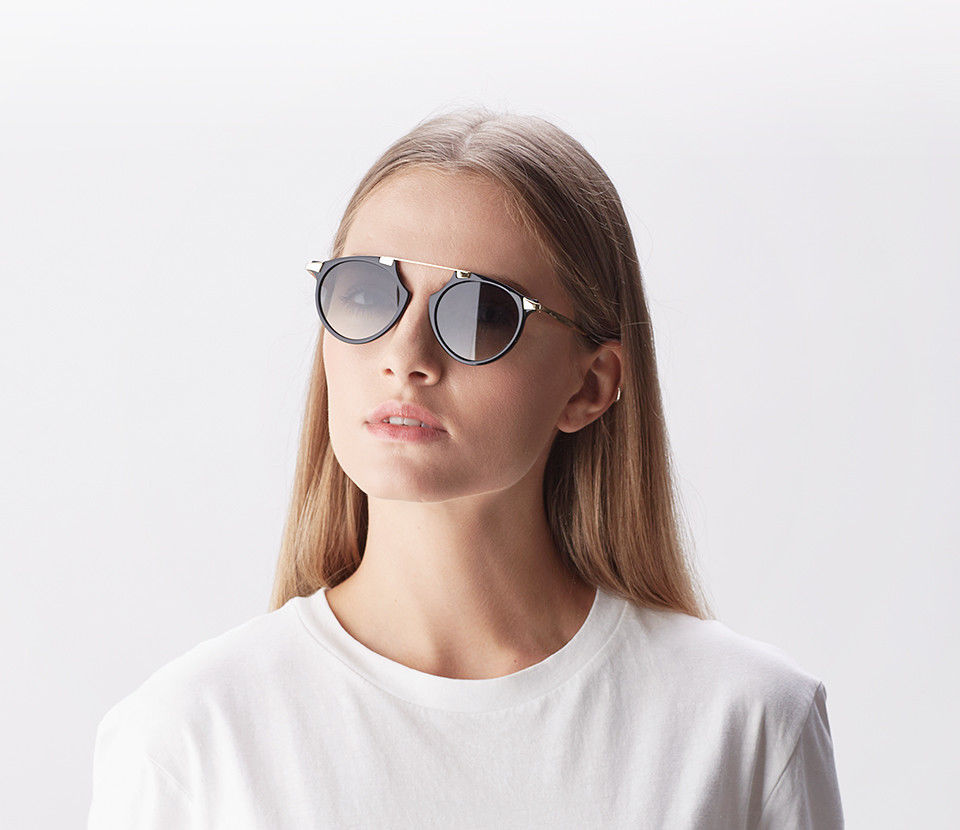 Lunettes De Soleil Bobsdrunk ADA/S 213 – Monture Bleu Clair Transparent – Taille 53/18/145 – Neuf Avec étiquettes