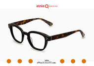 Acquista online su otticascauzillo.com il tuo nuovo occhiale da vista quadrato Etnia Barcelona in acetato GRANT col. BKHV