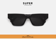Acquista online su otticascauzillo.com il tuo nuovo occhiale da sole squadrato RETRO SUPER FUTURE STORIA nero