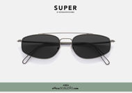 Acquista online su otticascauzillo.com il tuo nuovo occhiale da sole rettangolare in metallo RETRO SUPER FUTURE TEMA nero