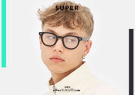 Acquista online su otticascauzillo.com il tuo nuovo occhiale da vista tondo in acetato RETRO SUPER FUTURE Numero 88 nero