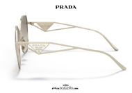 shop online new Oversized metal sunglasses PRADA SPR 57Y col. gold on otticascauzillo.com acquisto online nuovo Occhiale da sole in metallo oversize PRADA SPR 57Y col. oro