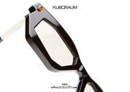 shop online new Geometric sunglasses with cylinder arms KUBORAUM Mask P14 BS black on otticascauzillo.com acquisto online nuovo Occhiale da sole geometrico aste a cilindro KUBORAUM Mask P14 BS nero